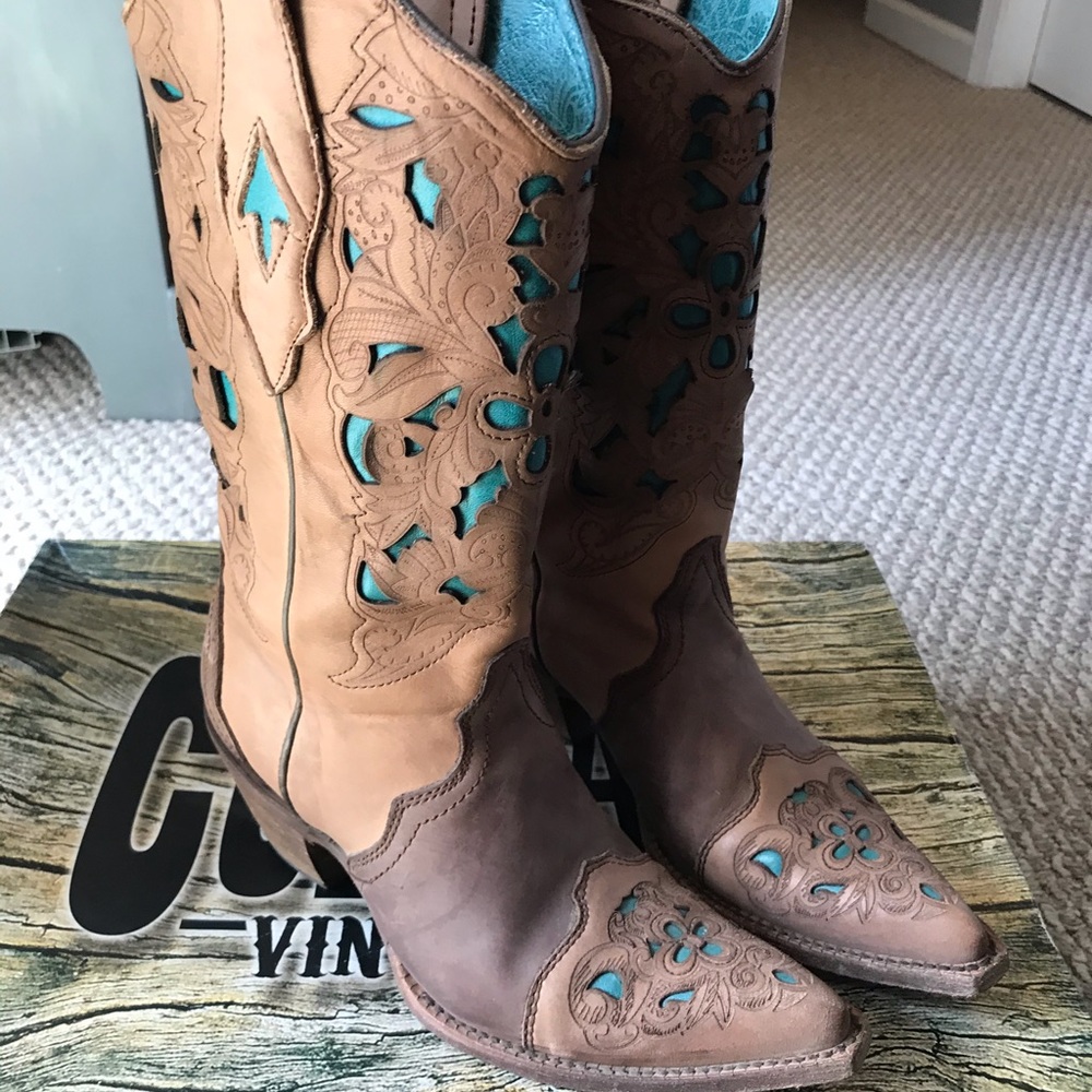 NEW CORRAL VINTAGE EDITION WOMENS BOOTS